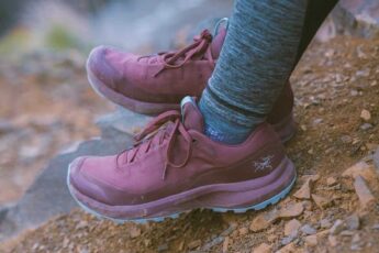 hiking sneakers for women